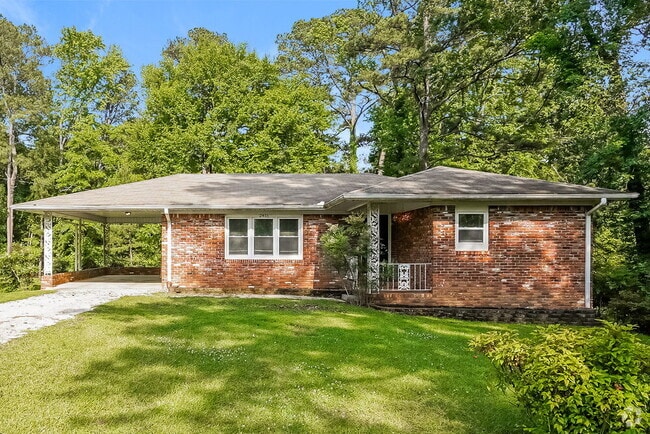 Building Photo - 2415 Rose Ln