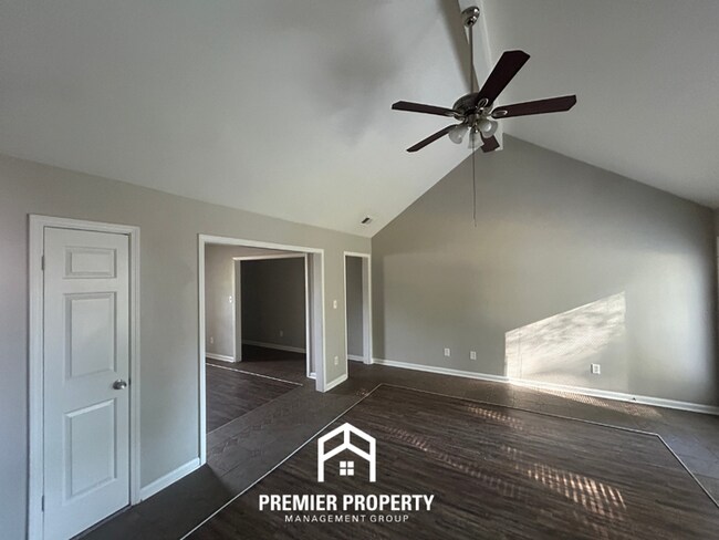 Foto del edificio - 4049 Powder Mill Cove