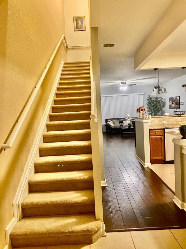 Foto del edificio - 1275 Berkman Cir