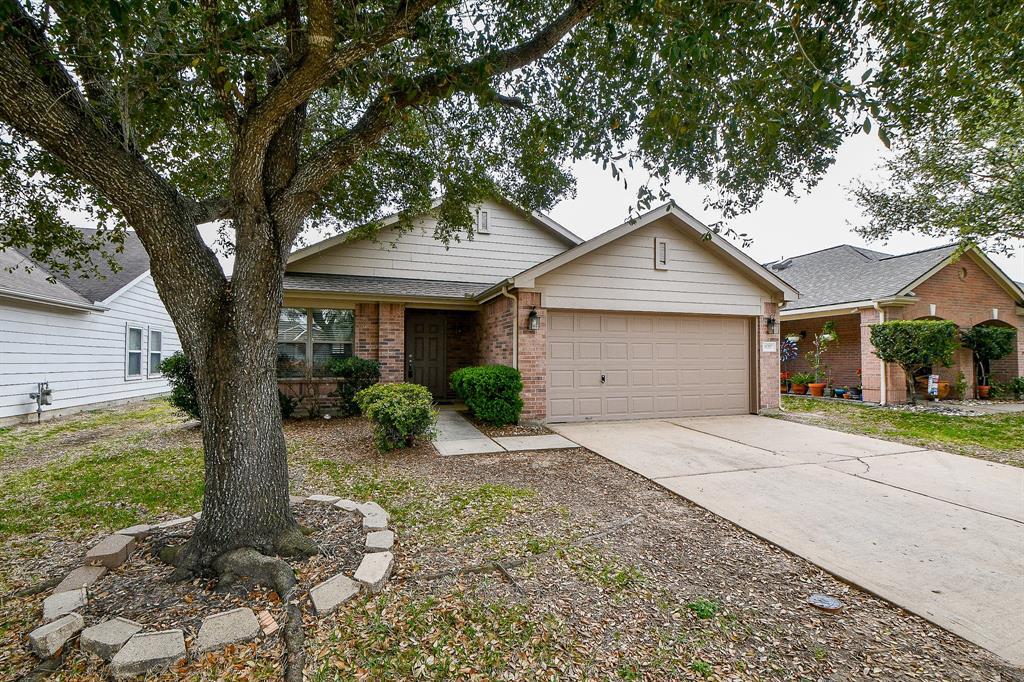 Foto principal - 18207 Jills Way Ln