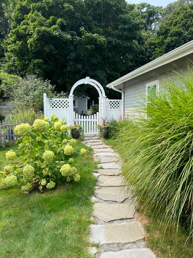Primary Photo - 151 Overlook Dr