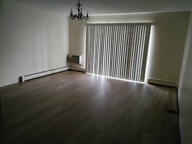 Foto del edificio - 695 S Alton Way