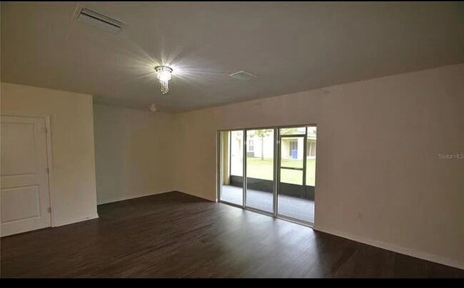 Foto del edificio - 9943 Hound Chase Dr