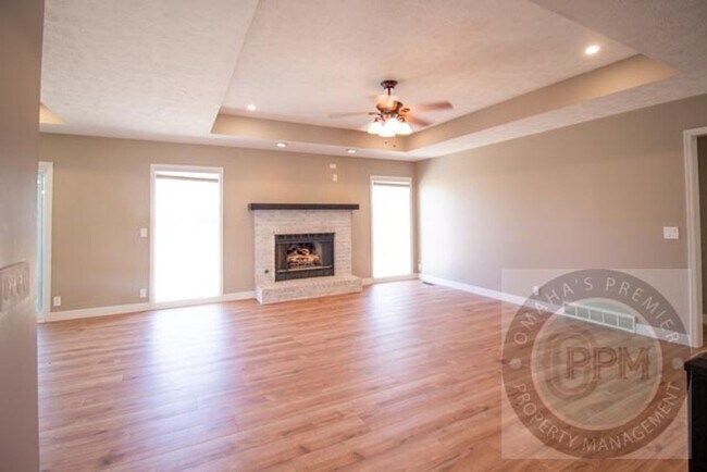 Foto del edificio - Move in Special $800.00 off Deposit!!!  4 Bed Ranch House in Millard School District