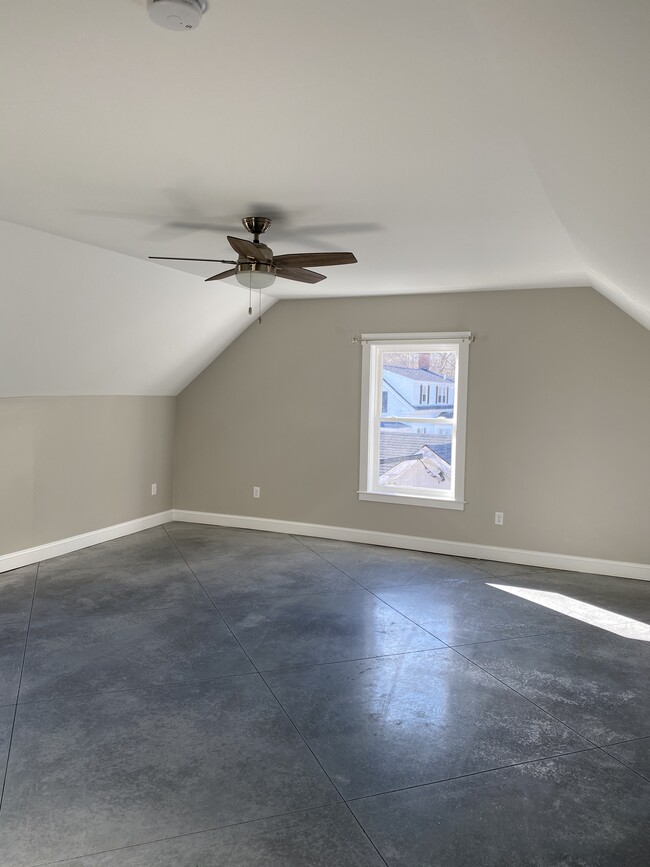 Upstairs Primary bedroom with walk in closet - 27 Stevenson Rd