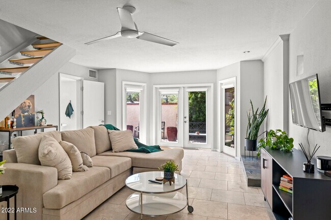 Building Photo - 373 E Coronado Rd