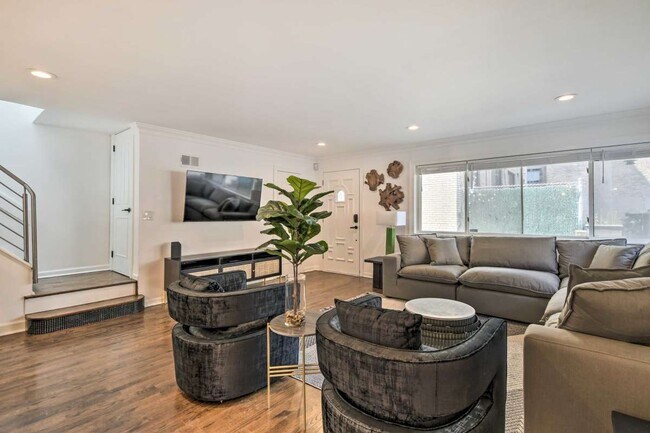 Foto del edificio - 428 W Wellington Ave