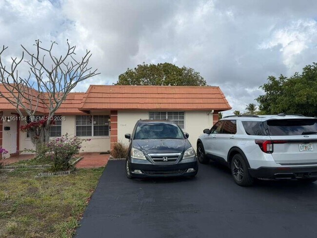 Foto del edificio - 7387 NW 76th St