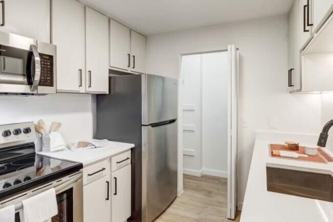 Foto del edificio - 1 bedroom in Dallas TX 75204