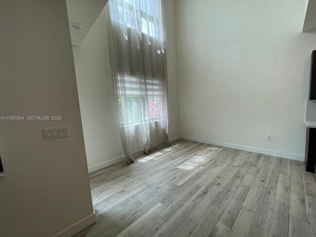 Foto del edificio - 4700 NW 84th Ave