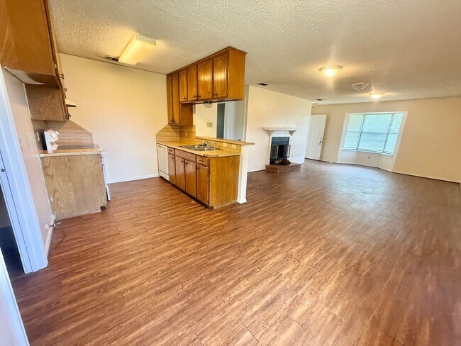 Foto del edificio - 2-bed/1-bath in Flint!