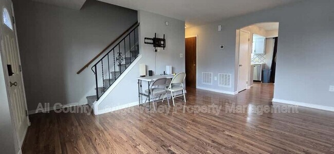 Foto del edificio - 405 S St George St