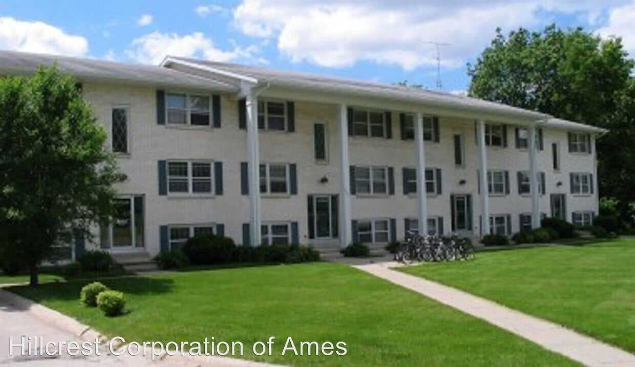 2921 Woodland St, Ames, IA 50014 Room for Rent in Ames, IA