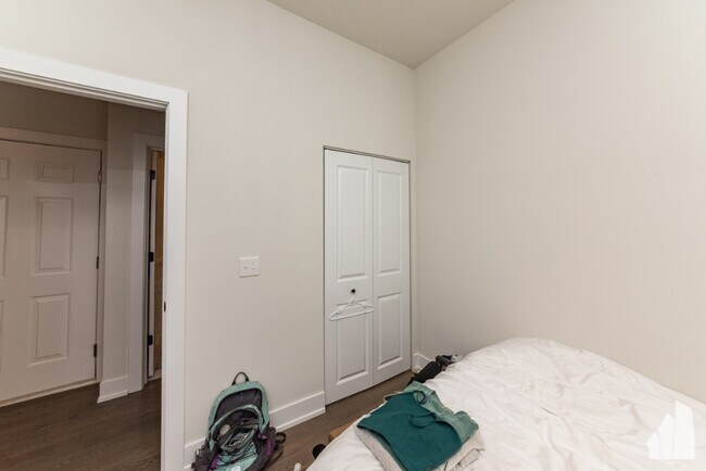 Foto del edificio - 835 N Wolcott Ave