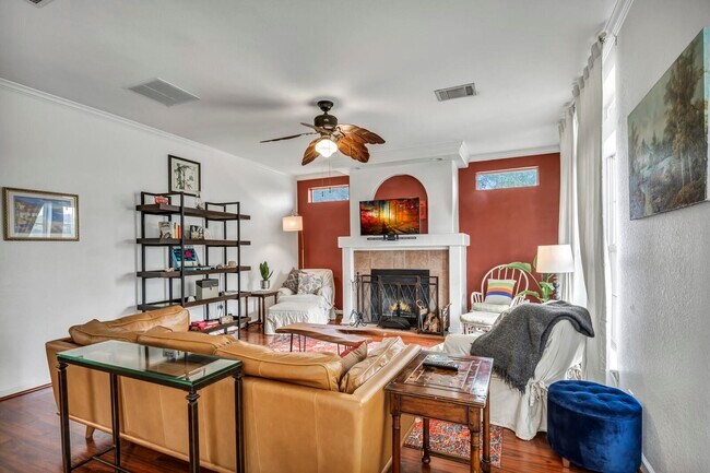 Foto del edificio - 1302 Whitetail Rd