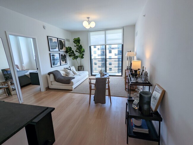 Foto del edificio - 1441 NE 111th St