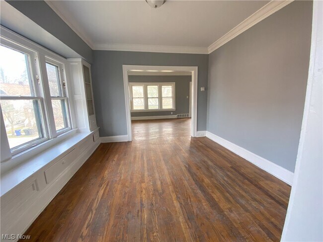 Building Photo - 3680 E 144th St