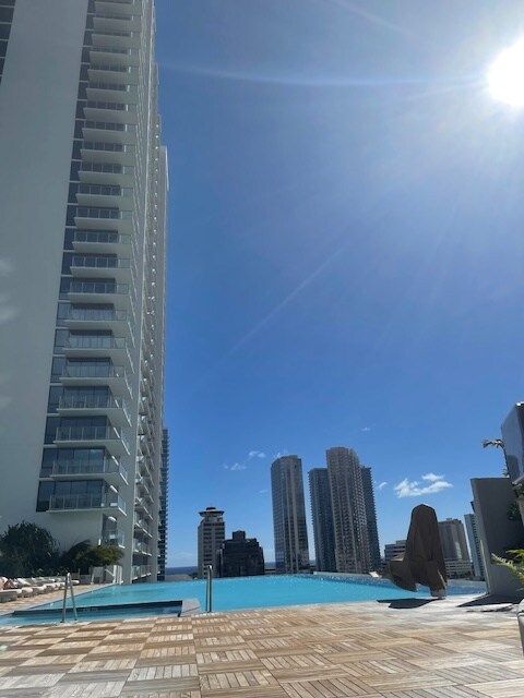 Foto del edificio - 1515 Liona St