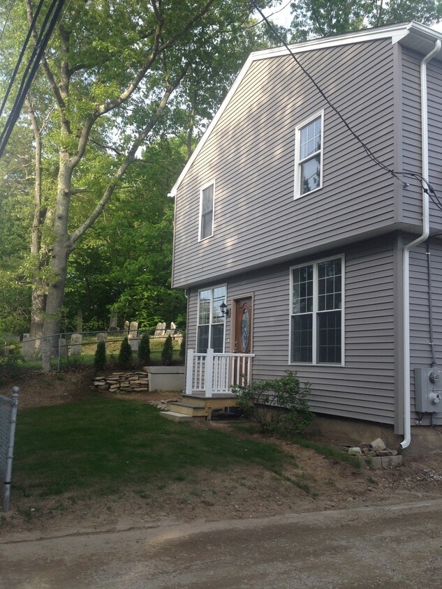 Primary Photo - 34 Smith Ave