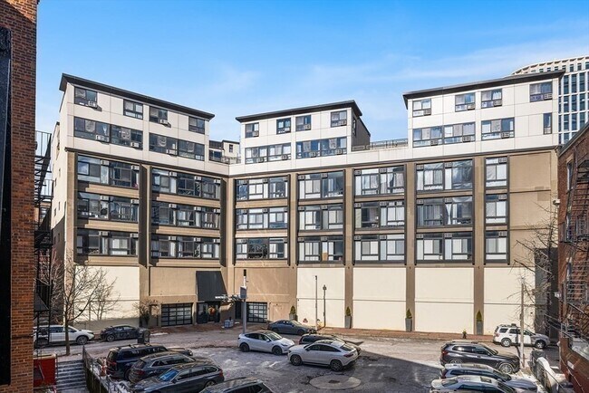 Building Photo - 12 Stoneholm St