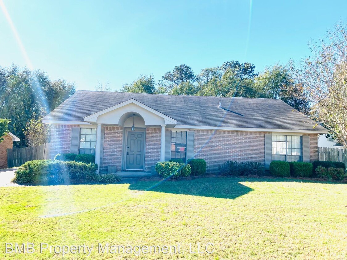 Primary Photo - 3 br, 2 bath House - 6313 Woodmere Blvd