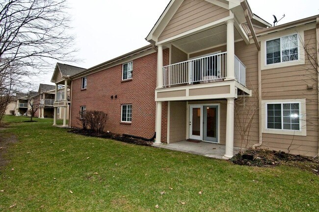 Building Photo - 7335 Chatham Ct