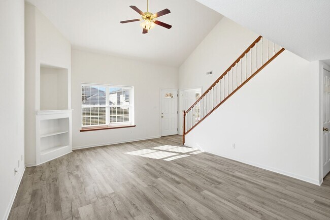 Foto del edificio - 1707-1709-1709 Juniper Dr