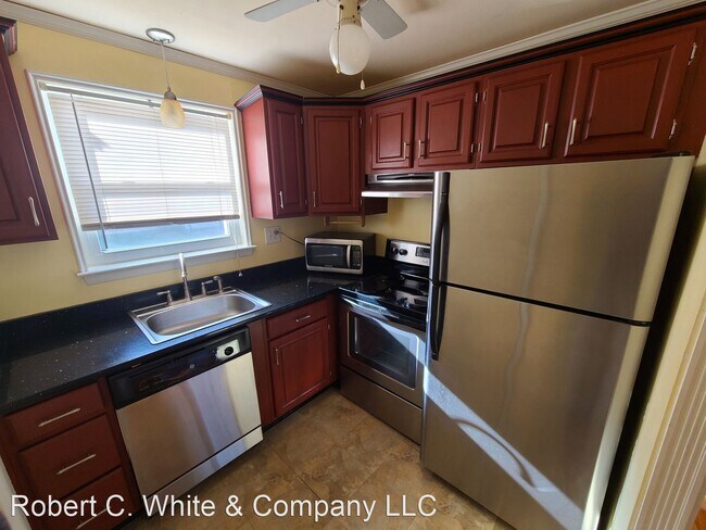 Building Photo - Studio, 1 bath House - 16A Colonial Drive