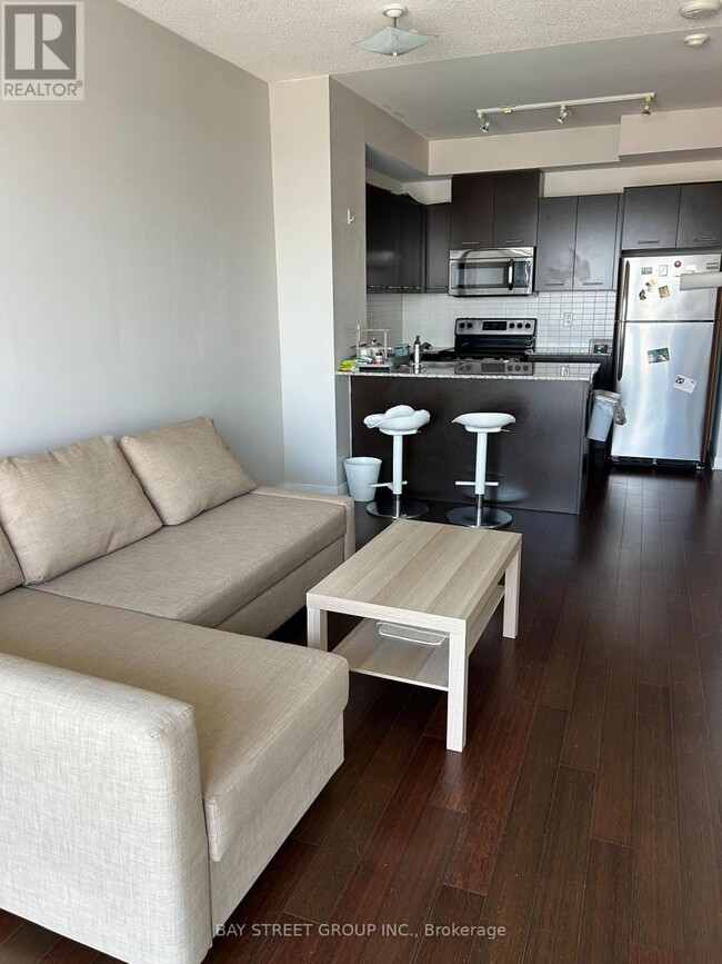 Building Photo - 360-1360 Square One Dr