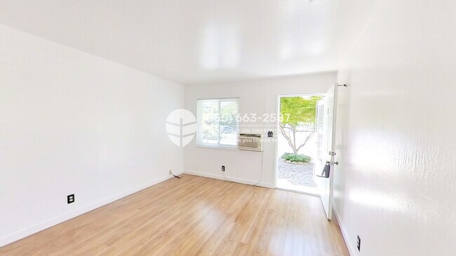 Building Photo - 751 San Jule Ct