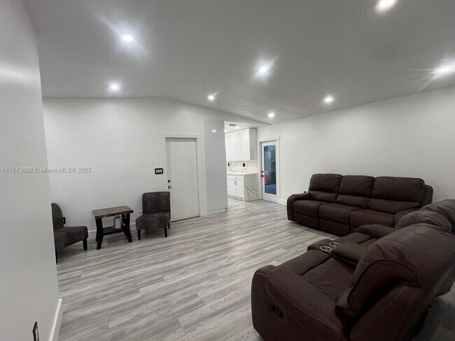 Foto del edificio - 20027 SW 124th Pl