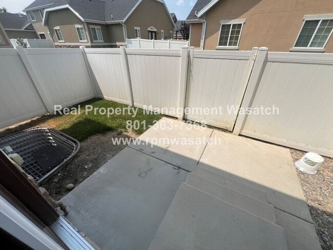Building Photo - 13582 Cantania Way