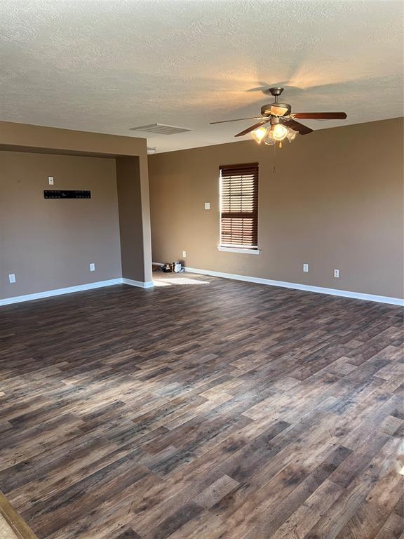 Foto del edificio - 7739 Muley Ln