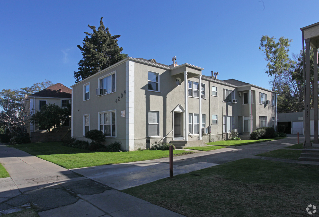 Foto principal - 4204 Los Feliz Blvd