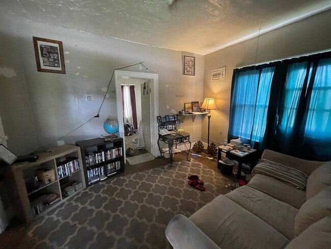 Photo - SUPER CUTE 2 BEDROOM 1 BATH - Available Soon! House