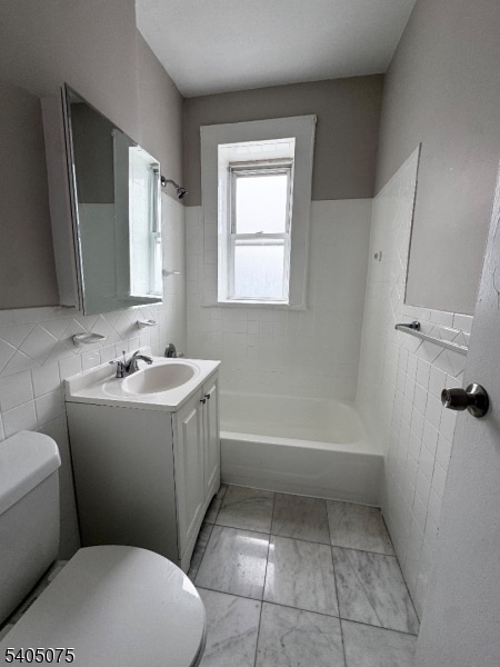 Foto del edificio - 671 Lincoln Ave