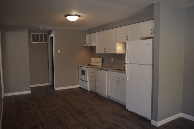 Building Photo - 112 Wood Ct