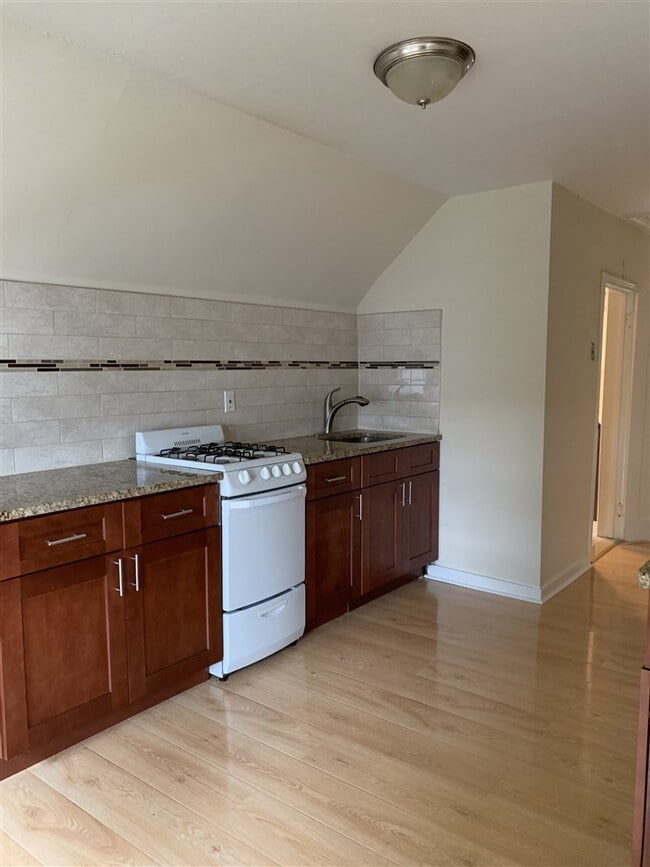 Building Photo - 228 73rd St