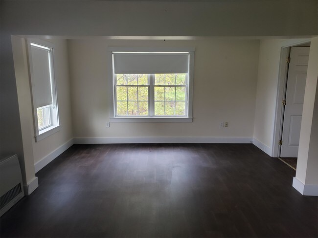 Building Photo - 482 Essex St