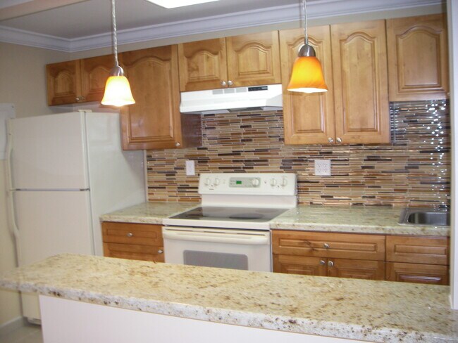 Building Photo - 4530 NW 79th Ave