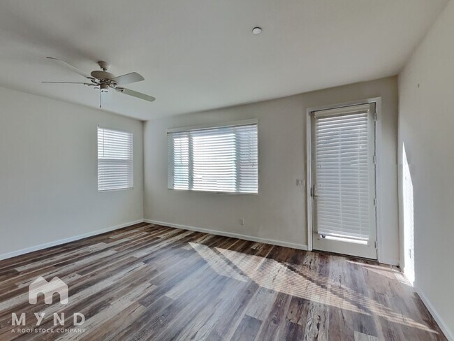 Foto del edificio - 2556 Lacey Ann Ave