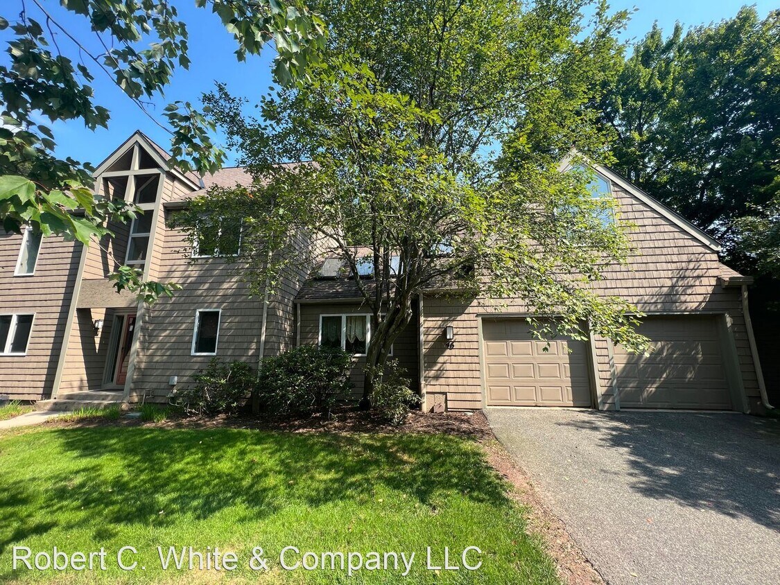 3 br, 3.5 bath House *46 Timberwood Road... House Rental in West