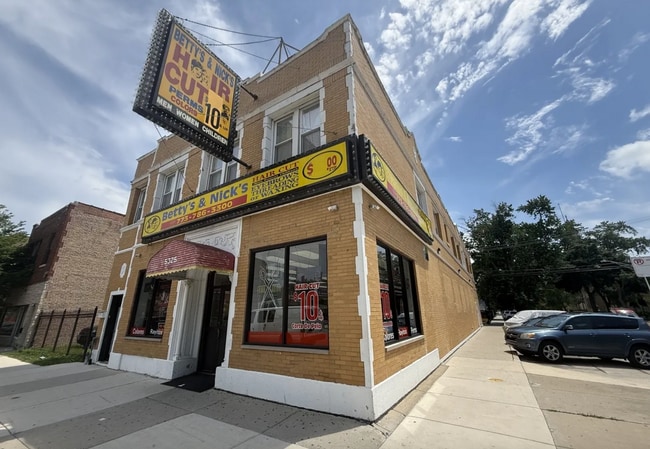 Building Photo - 2349 N Lorel Ave