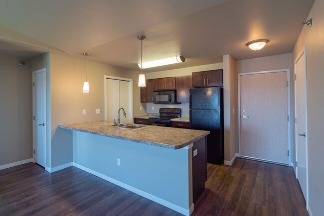 Interior Photo - Cottage Grove I - Bldg 1