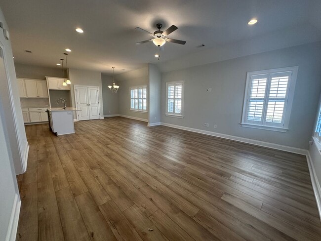 Photo - Cottage Style 4 Bedroom Home in Camden Ridge