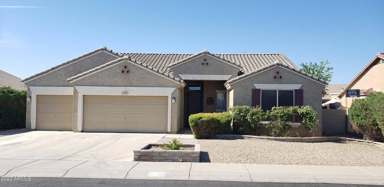 137 E Constitution Ct, Gilbert, AZ 85296 House Rental in Gilbert, AZ