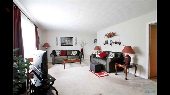 Building Photo - 5620 Cresthaven Ln