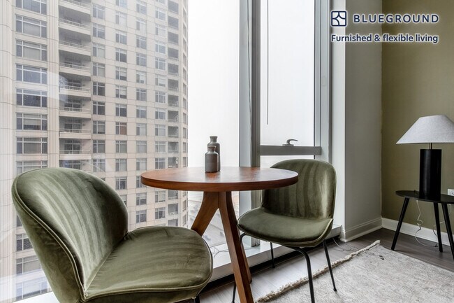 Foto del edificio - 500 N Lake Shore Dr