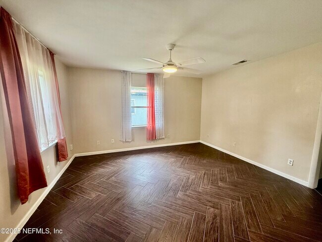 Foto del edificio - 1175 Woodruff Ave