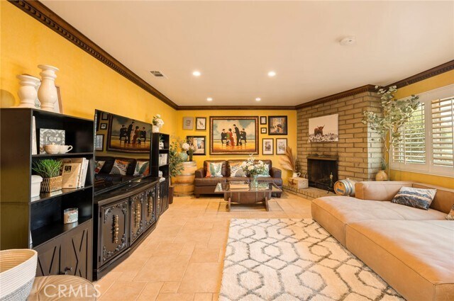Foto del edificio - 4585 Grand Ave